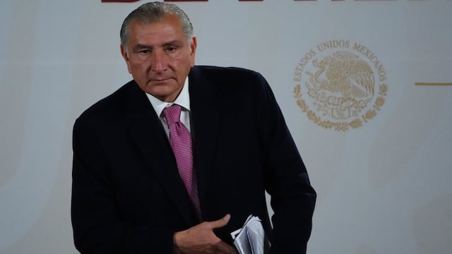Adán Augusto López durante la conferencia matutina en Palacio Nacional.