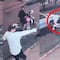 VIDEO: Ladrones chocan con motos estacionadas cuando escapaban tras cometer robo