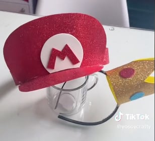 Sombreros locos: Mario y Peach