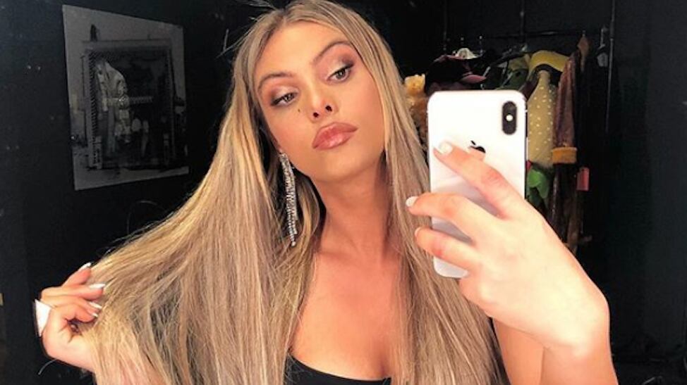 VIDEO: Lele Pons sufre tremenda caída sobre un vidrio mientras grababa para TikTok