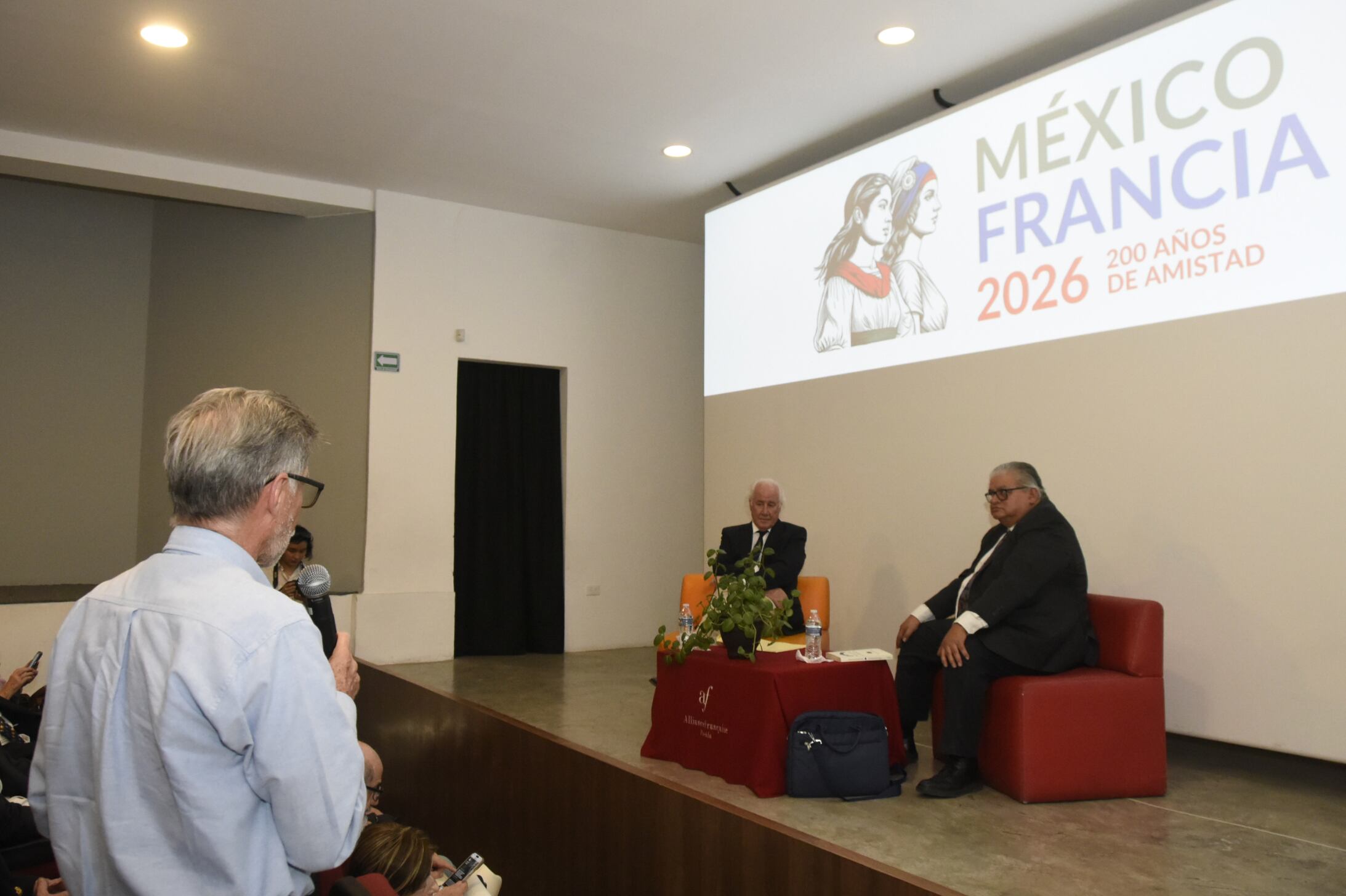 BUAP impulsa el diálogo cultural entre México y Francia