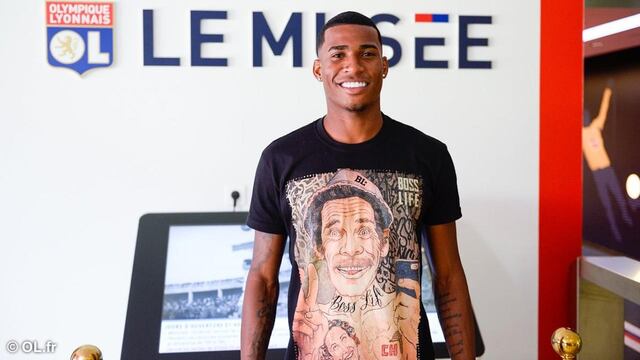 Jean Lucas y su playera de 'Don Ramón'