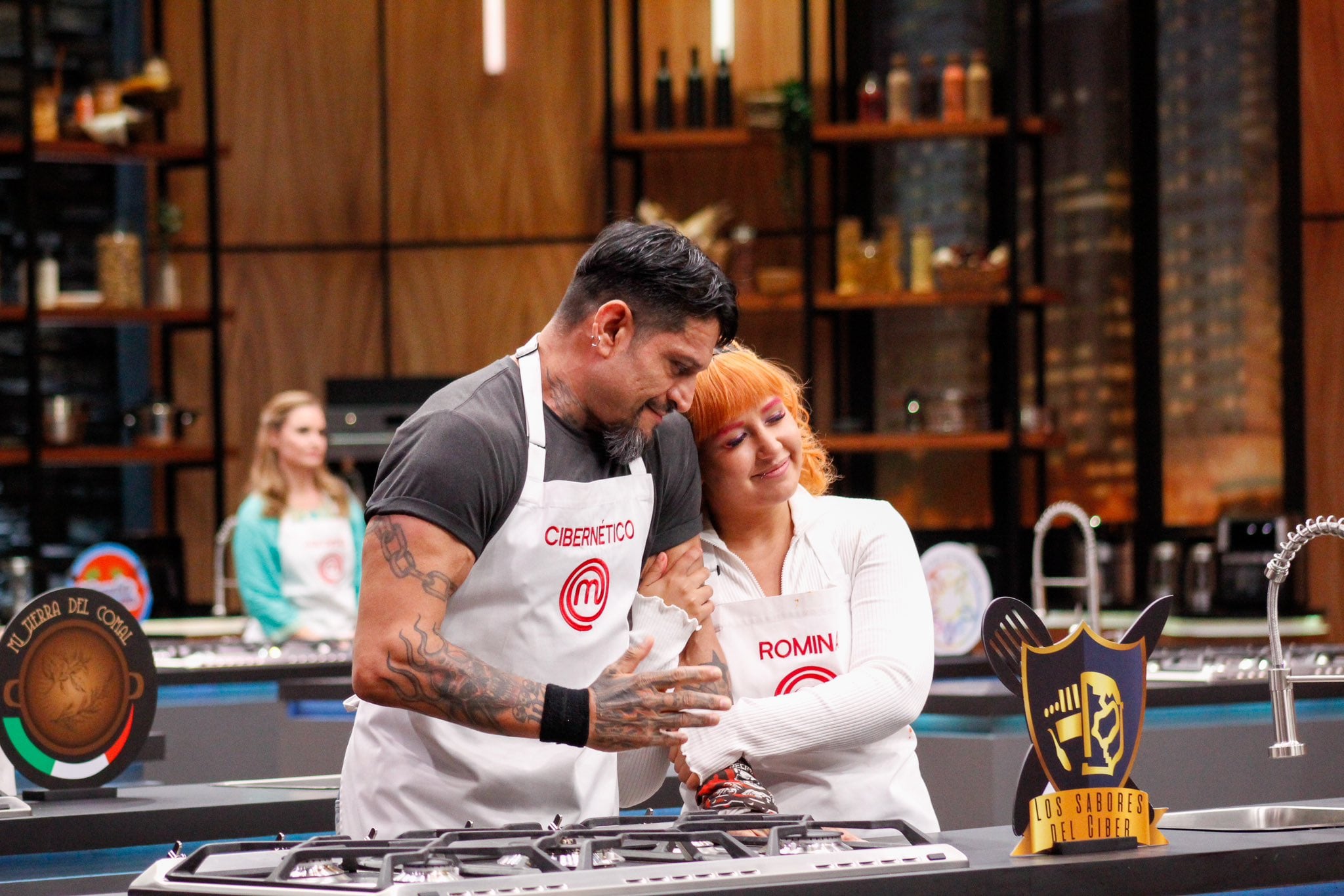 Cibernético y Romina Marcos hacen equipo