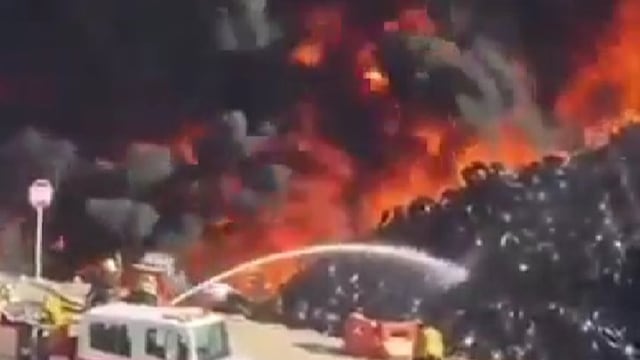 Suspenden clases en Puerto Vallarta por emergencia atmosférica tras incendio en El Gavilán
