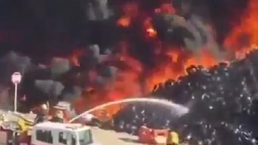 Suspenden clases en Puerto Vallarta por emergencia atmosférica tras incendio en El Gavilán