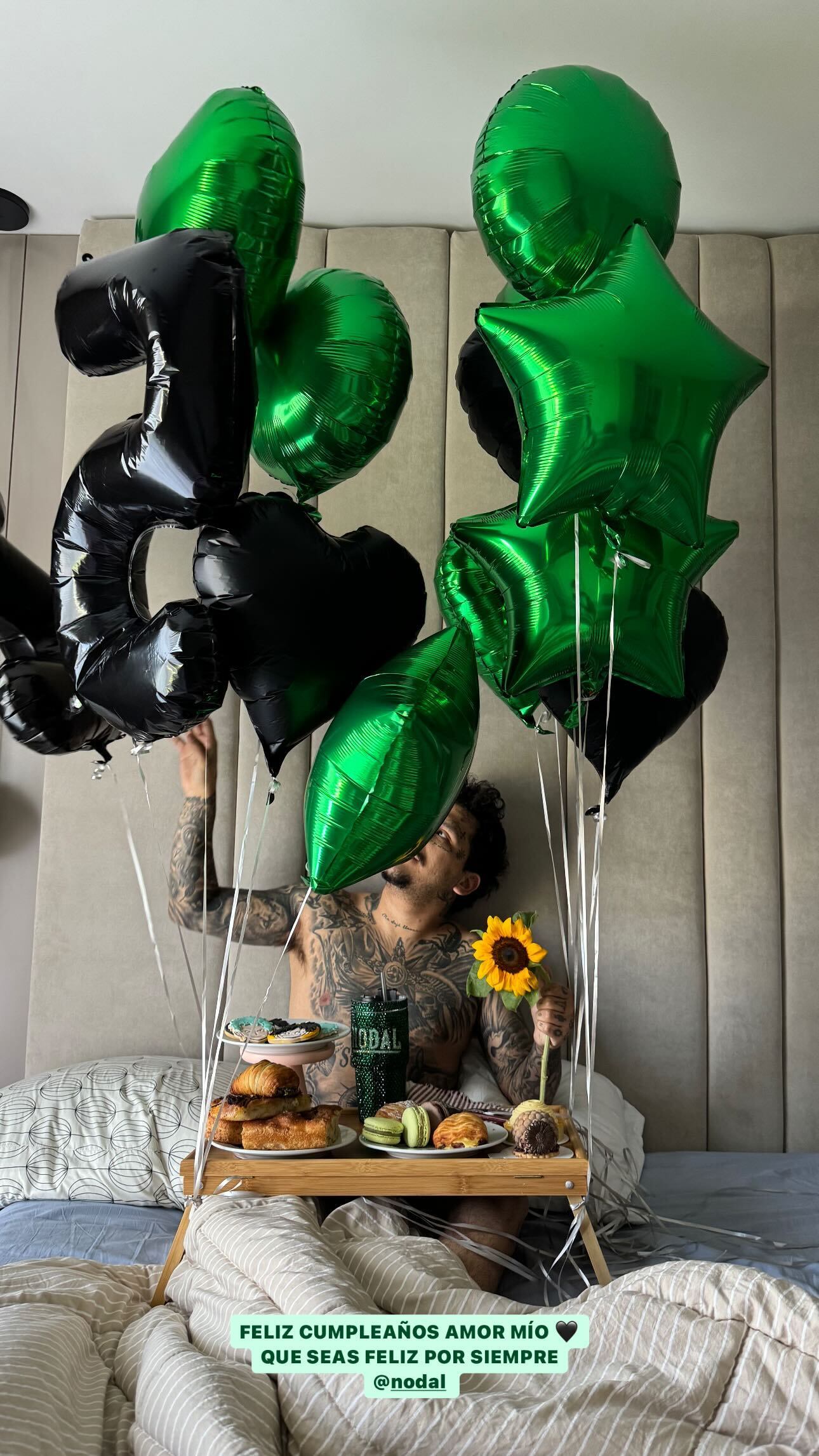 Christian Nodal cumple 25 años