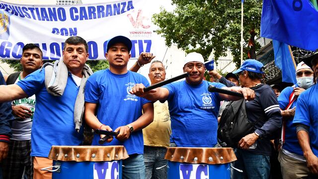Contingente en apoyo a Hugo Alonso. Planilla Azul SUTGCDMX sección 1