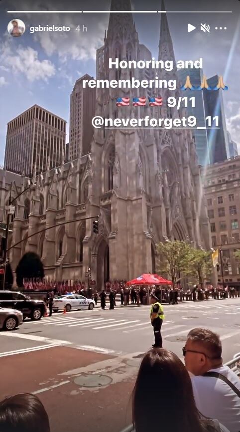 Gabriel Soto asiste al homenaje 11S