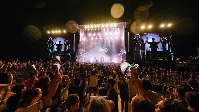 Puente Nichupté se inaugura con espectáculo musical sobre la laguna