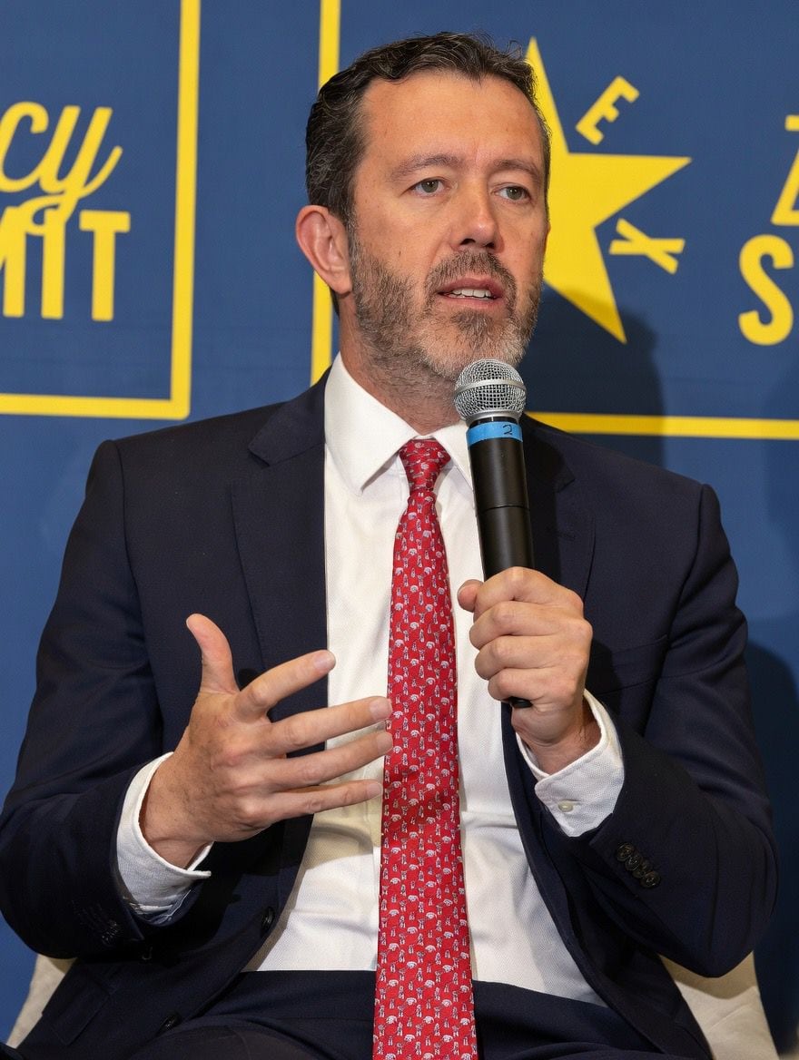 Larry Rubin llama a fortalecer integración económica y energética regional