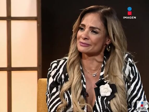 Alma Cero se rompe al recordar el rechazo de su papá.