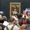 La Mona Lisa es atacada con un pastelazo (VIDEO)