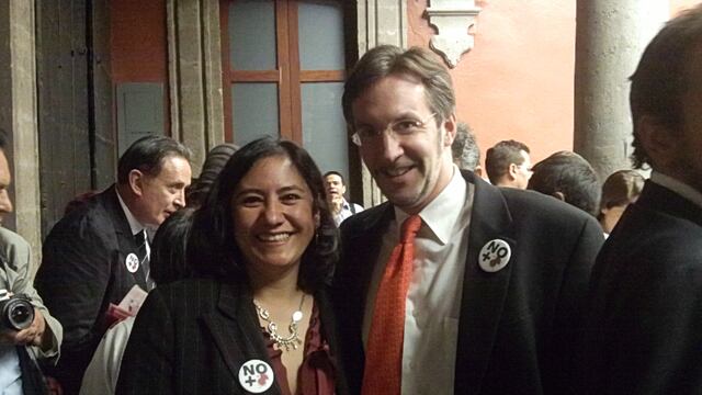 John Ackerman e Irma Eréndira, presuntos anfitriones