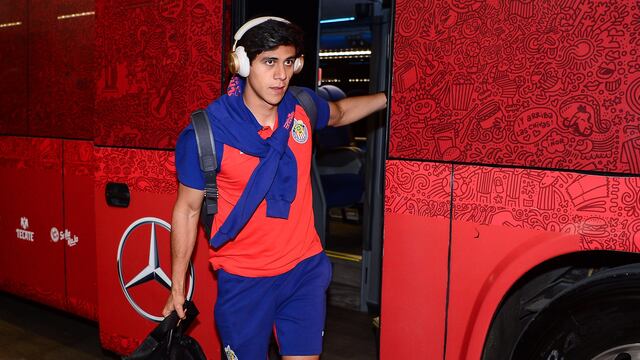 Ya se sabe por qué Fernando Gago borró a José Juan Macías de las Chivas.