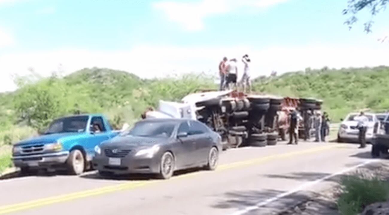 El conductor del vehículo terminó lesionado.