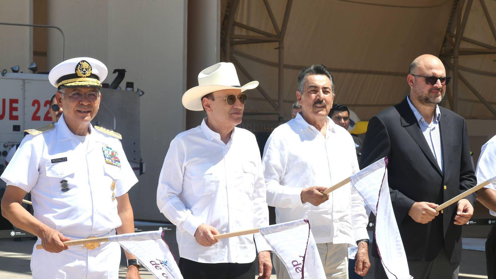 Alfonso Durazo y SEMAR iniciaron obras en los aeropuertos de Ciudad Obregón y Guaymas