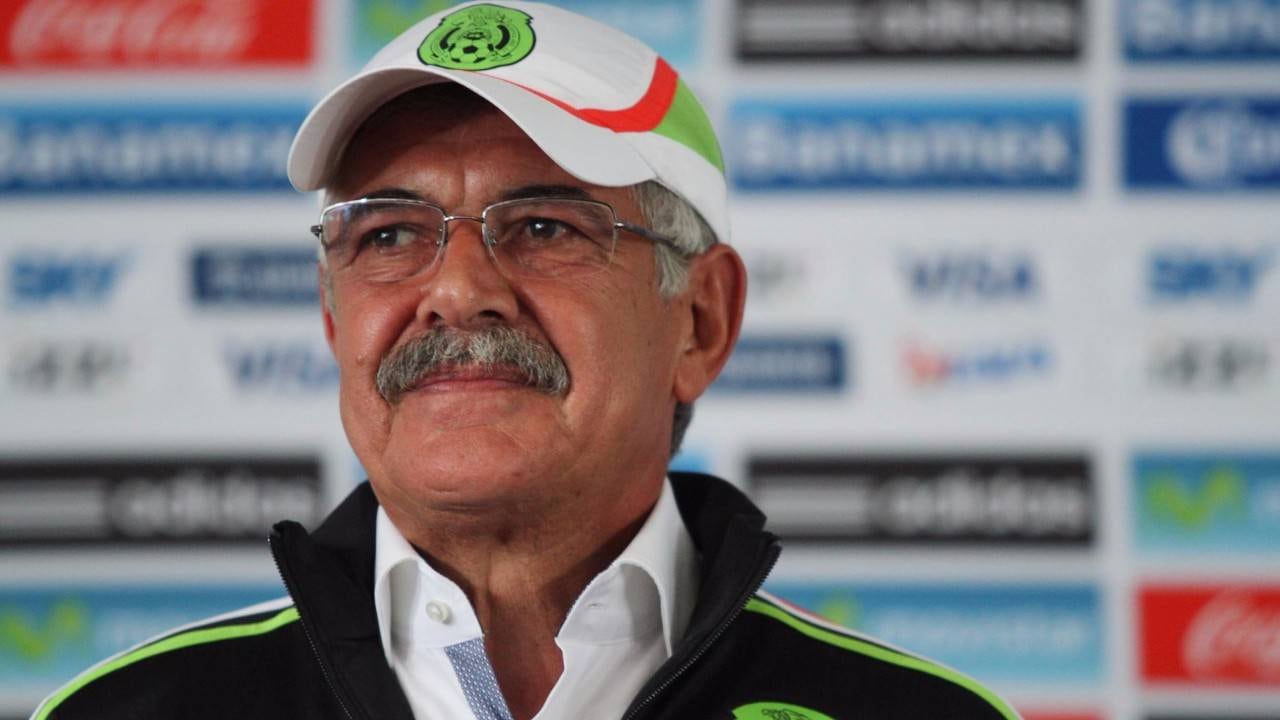 El ‘Tuca’ al momento de ser presentado como estratega del Tri en 2016.