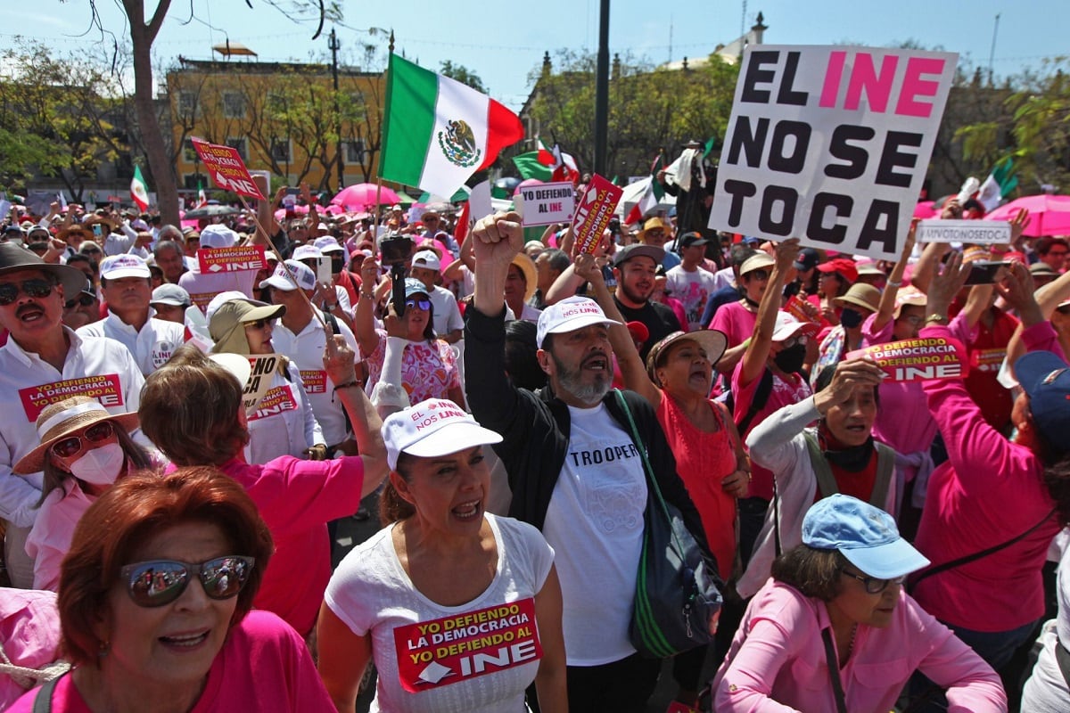 Marcha por el INE congregó a 90 mil personas, según cifras oficiales