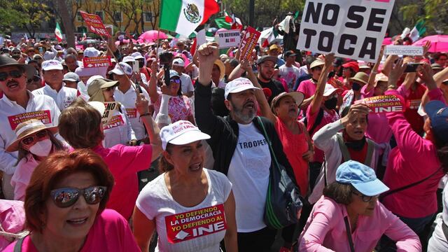 Marcha por el INE congregó a 90 mil personas, según cifras oficiales