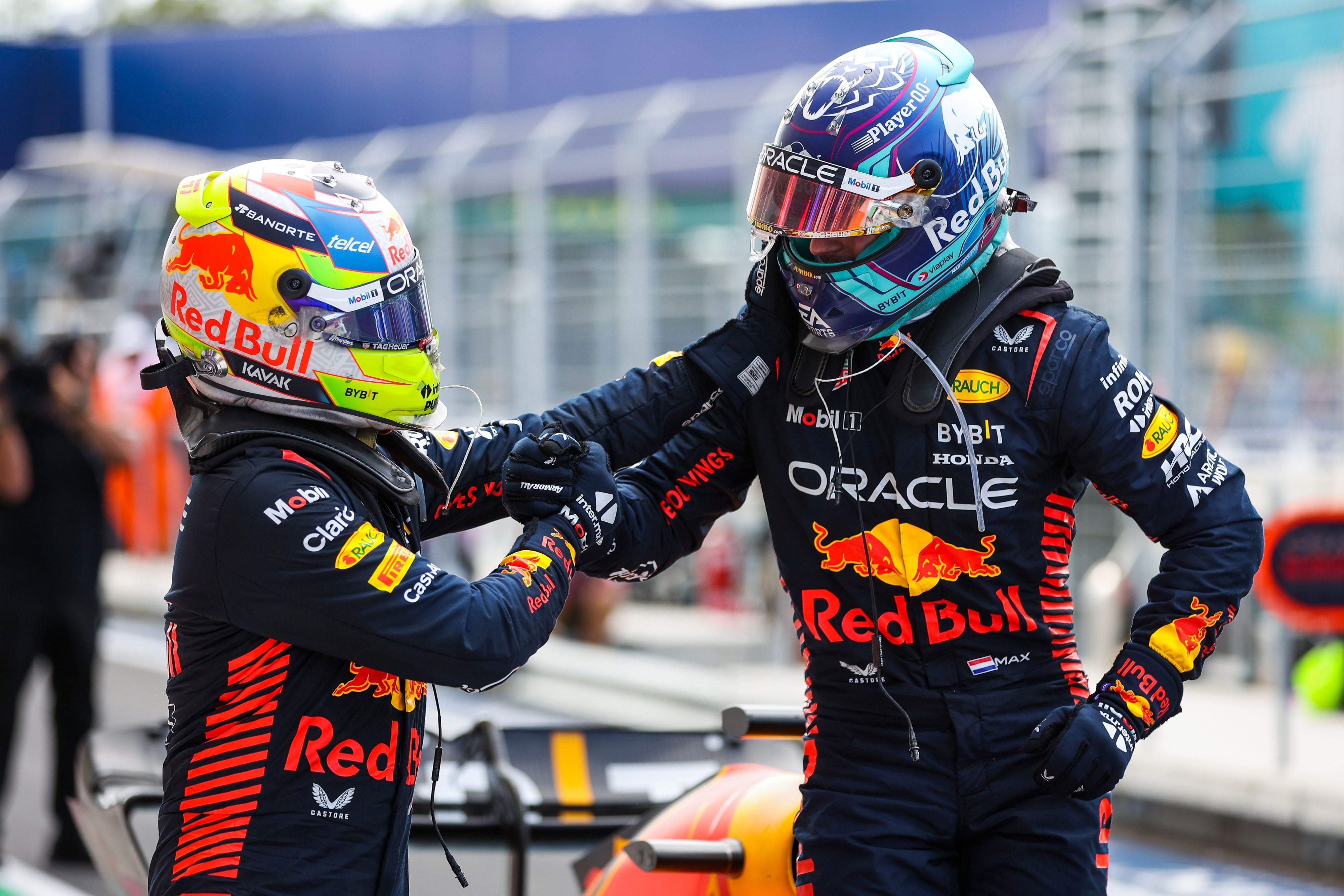 Max Verstappen y Checo Pérez
