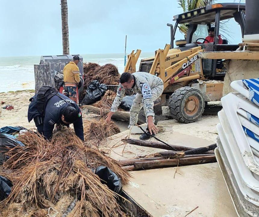 Estas fueron las afectaciones en Holbox tras paso del Frente Frío 32