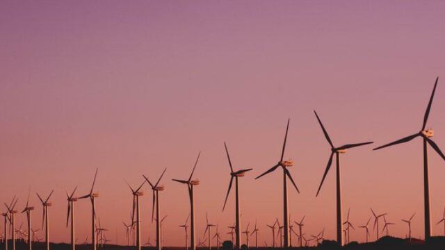 Joaquín Leal Jiménez, experto en materia de energía, comentó que dicho acuerdo podrá recuperar los niveles de producción y reservas de crudo de manera sostenible, al igual aumentar la extracción y oferta nacional de gas en México.