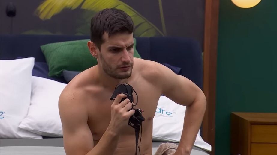 Adrián Marcelo justifica su violencia