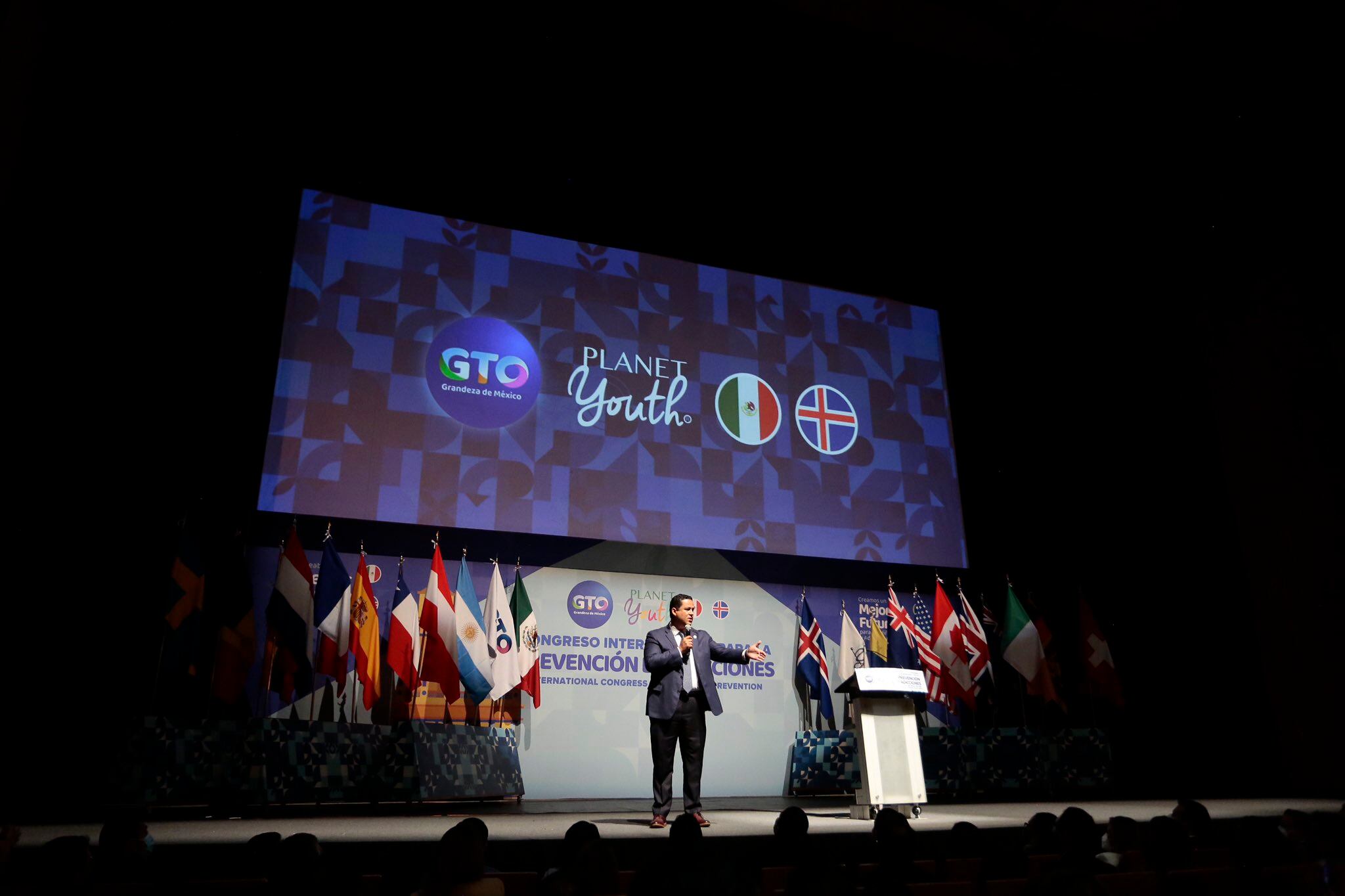 Diego Sinhue Rodríguez Vallejo en el evento Planet Youth