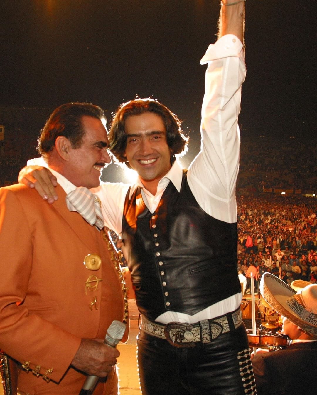 Alejandro Fernández y Vicente Fernández en fotos inéditas