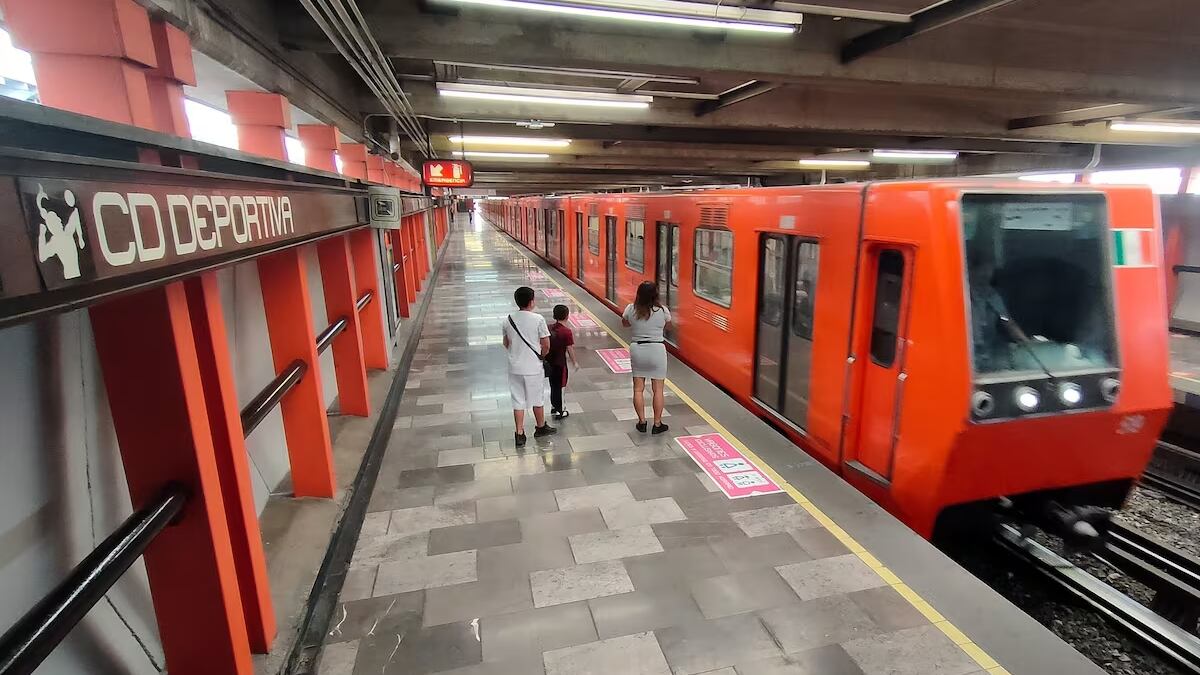 Accidente en escaleras eléctricas de la Línea 9 del Metro CDMX deja 10 heridos