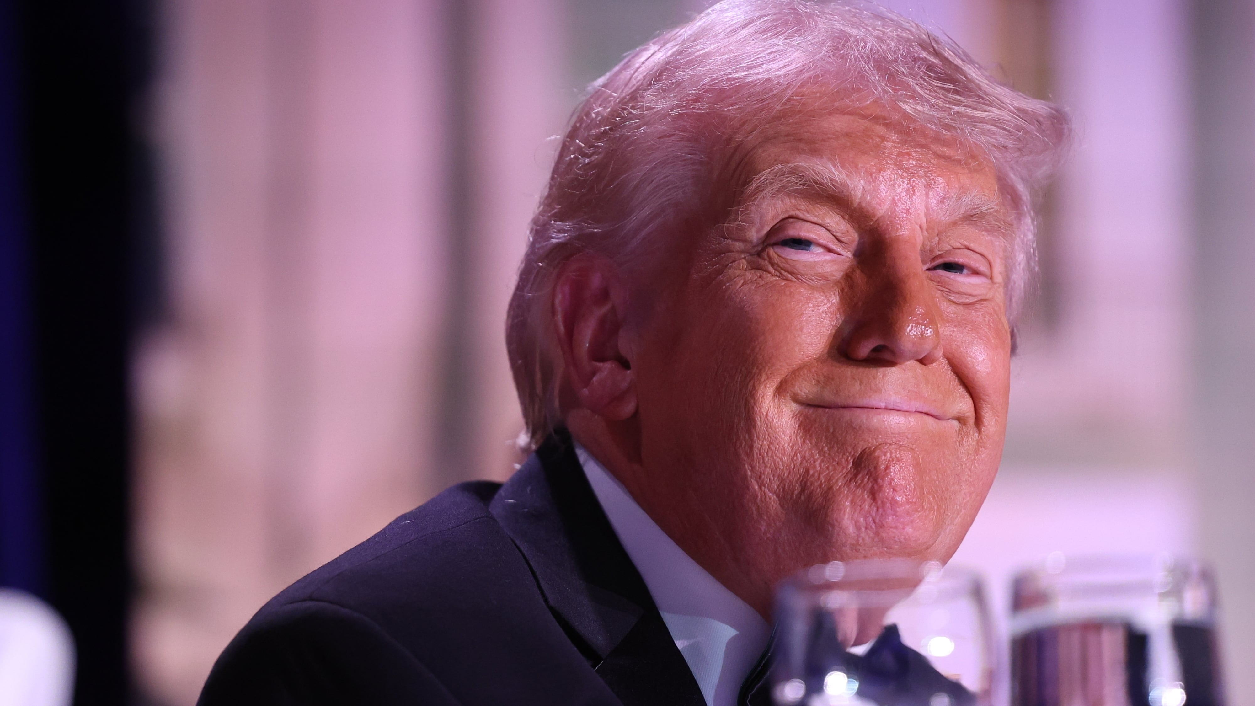 Trump lanza ultimátum a Irán: abrir el Estrecho de Ormuz o enfrentar más bombardeos