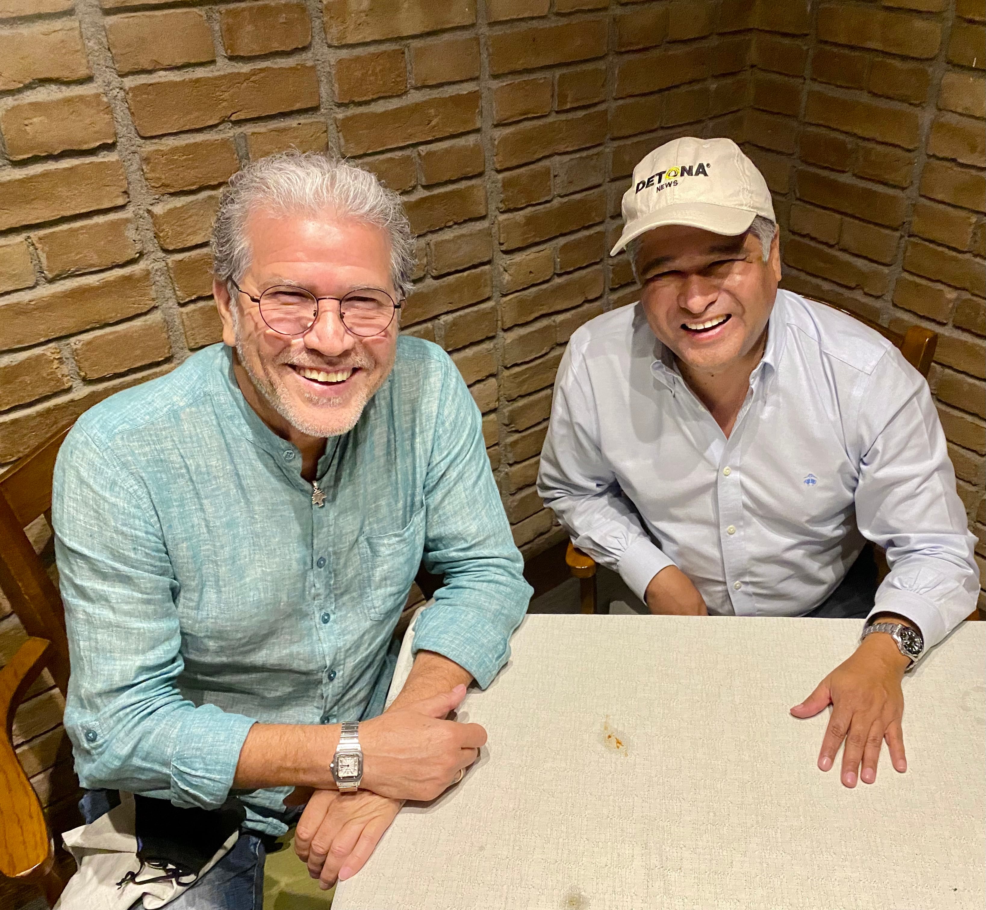 El senador Víctor Fuentes no fue a la sesión. Comió ayer en Monterrey, con su irreverente servidor