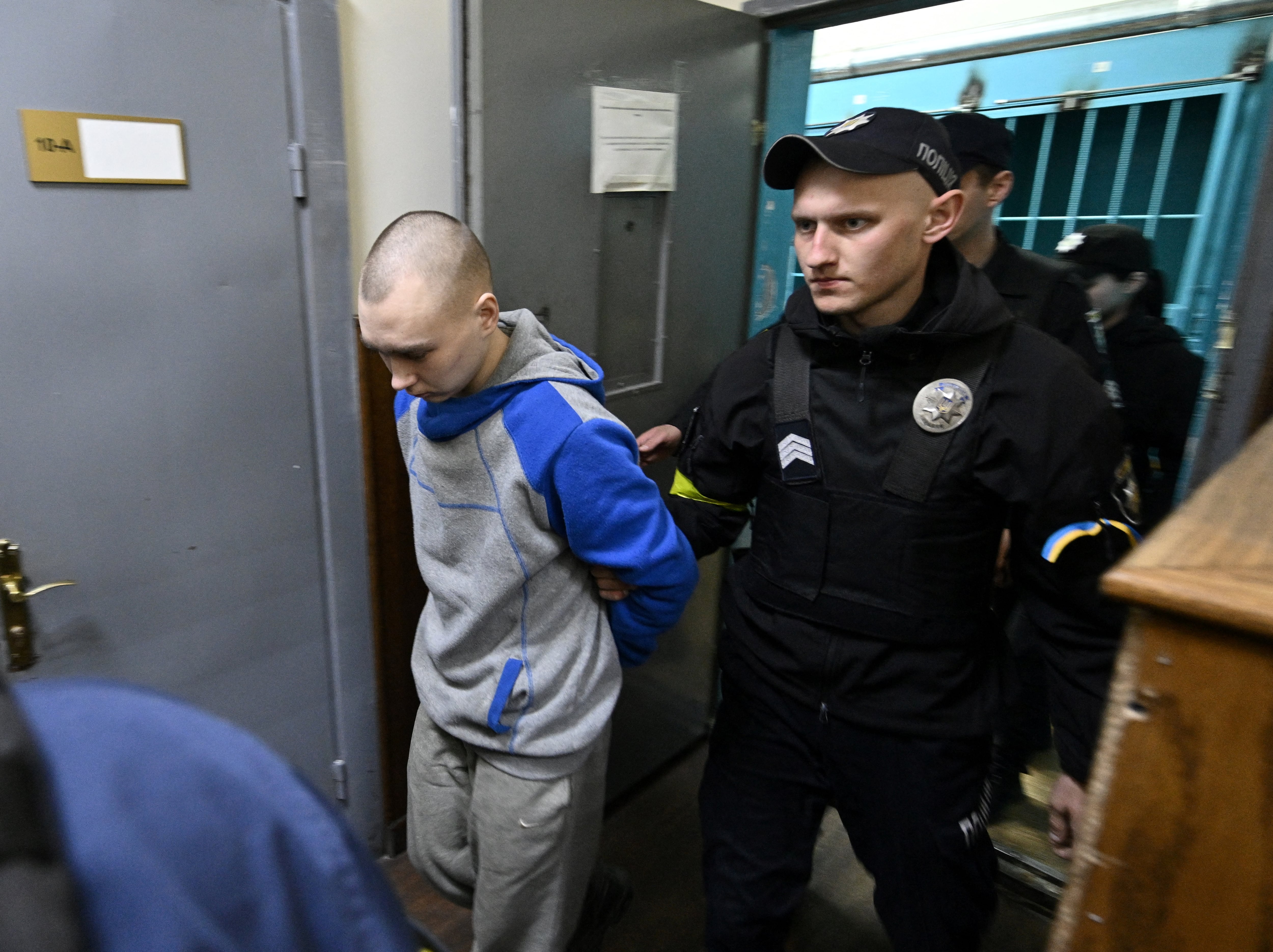 Vadim Shishimarin primer soldado ruso juzgado en Ucrania por crímenes de guerra pidió “perdón” / AFP