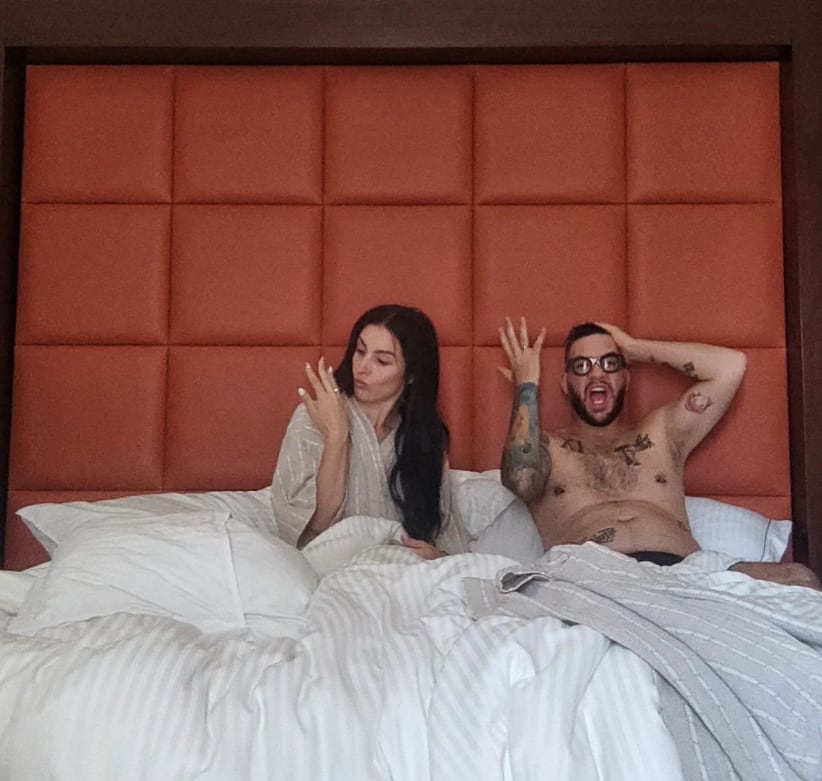 Iratxe Beorlegui y Faisy en la cama