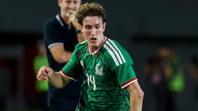 Marcel Ruiz está dispuesto a arriesgar su carrera por el Mundial 2026.