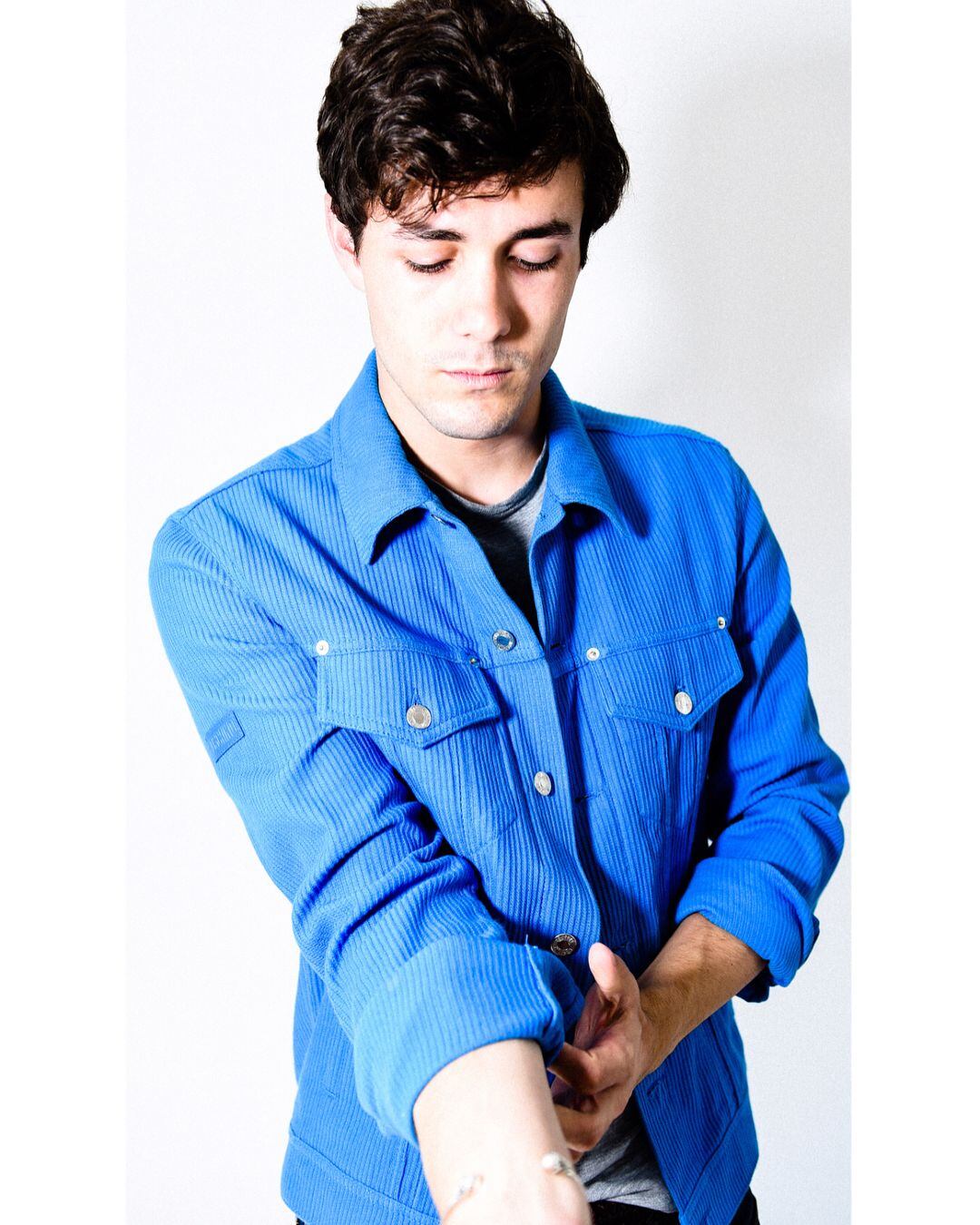 Él es Jonah Hauer-King, el príncipe Eric en la versión live action de La Sirenita