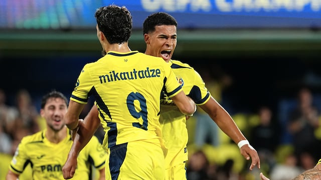 Santiago Mouriño celebra uno de los goles del Villarreal