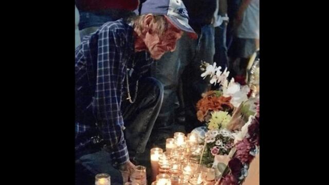 Invita al funeral de su esposa víctima del tiroteo en El Paso, Texas