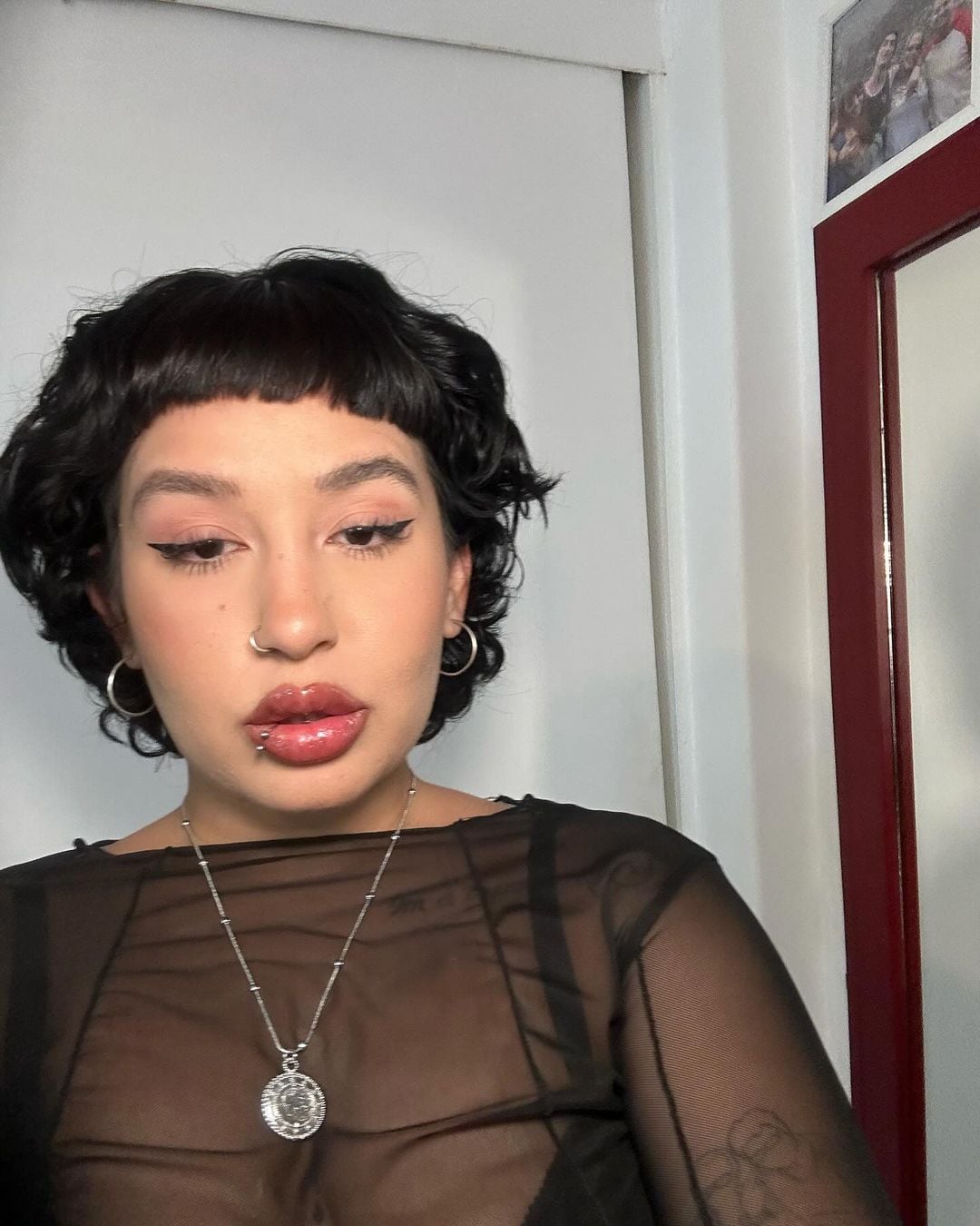 Romina Marcos con su nuevo corte de cabello.