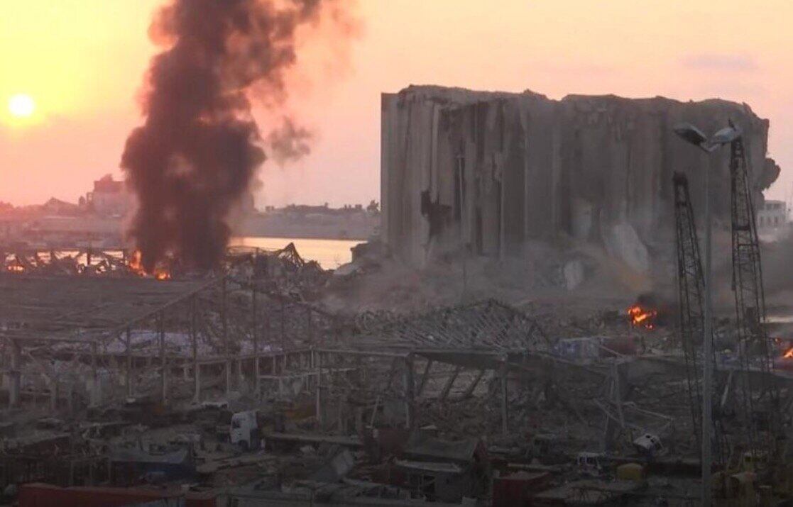 Edificio completamente dañado tras explosión en Beirut