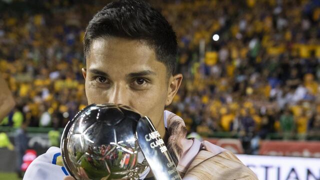 Carlos Salcedo.