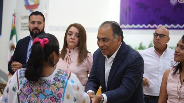 Héctor Astudillo Flores. Celebra a la mujer.