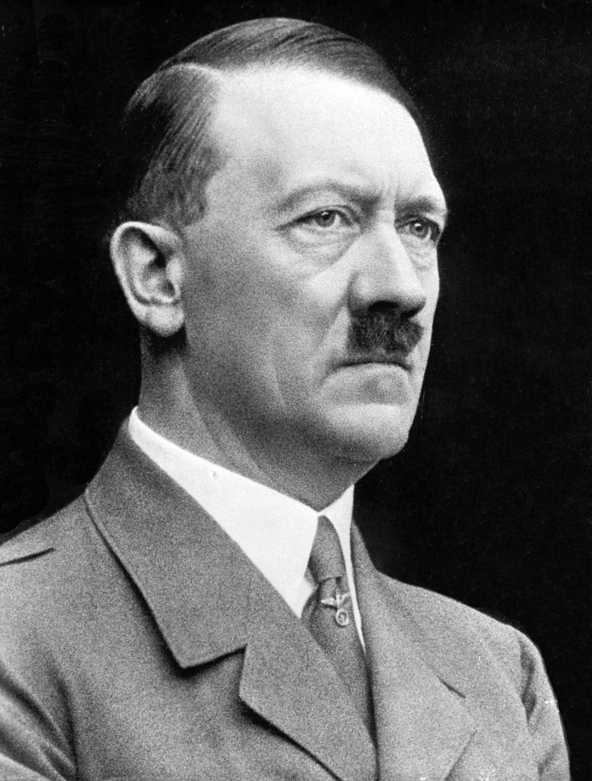 Adolfo Hitler sí murió en 1945, confirma estudio a una diminuta parte de su cuerpo