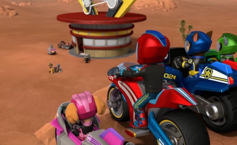 Rescates de Skye en moto con Paw Patrol