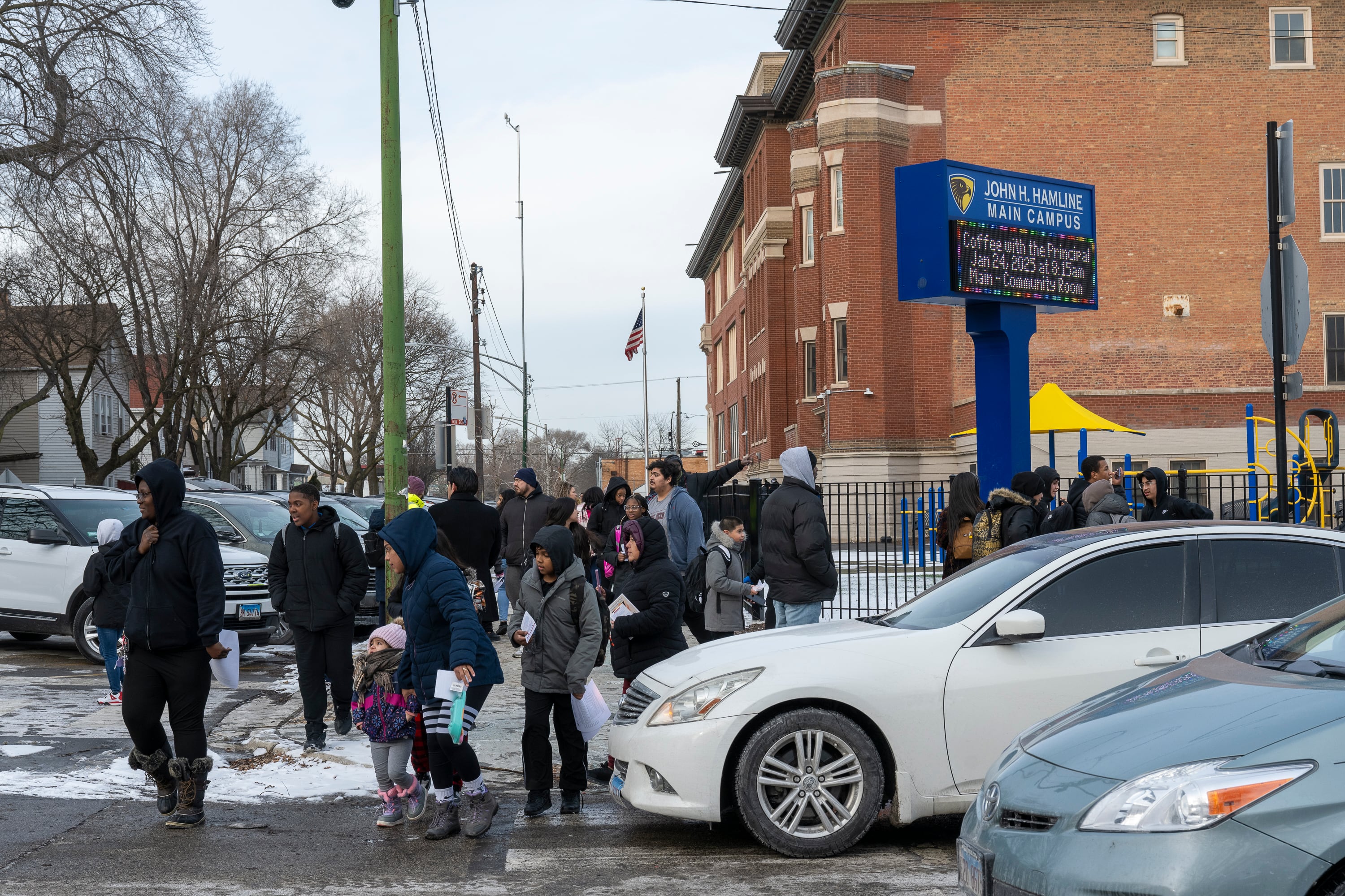 Se frenó una redada contra migrantes en escuela de Chicago, Estados Unidos