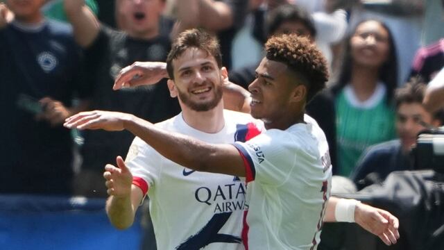 PSG gana y avanza como líder del Grupo B