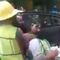 VIDEO: Policías detienen y ahorcan a albañil que trabajaba en Iztapalapa