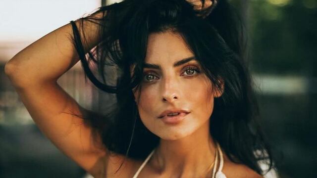 Aislinn Derbez