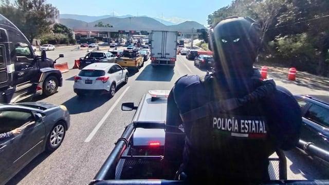 Autopista del Sol presenta congestionamiento tras sismo de 6.5
