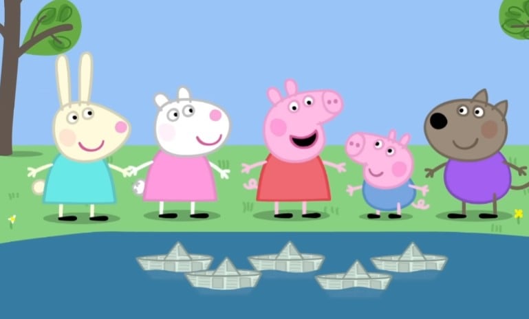 Papá Cerdito hace barcos de papel para Peppa Pig y sus amigos